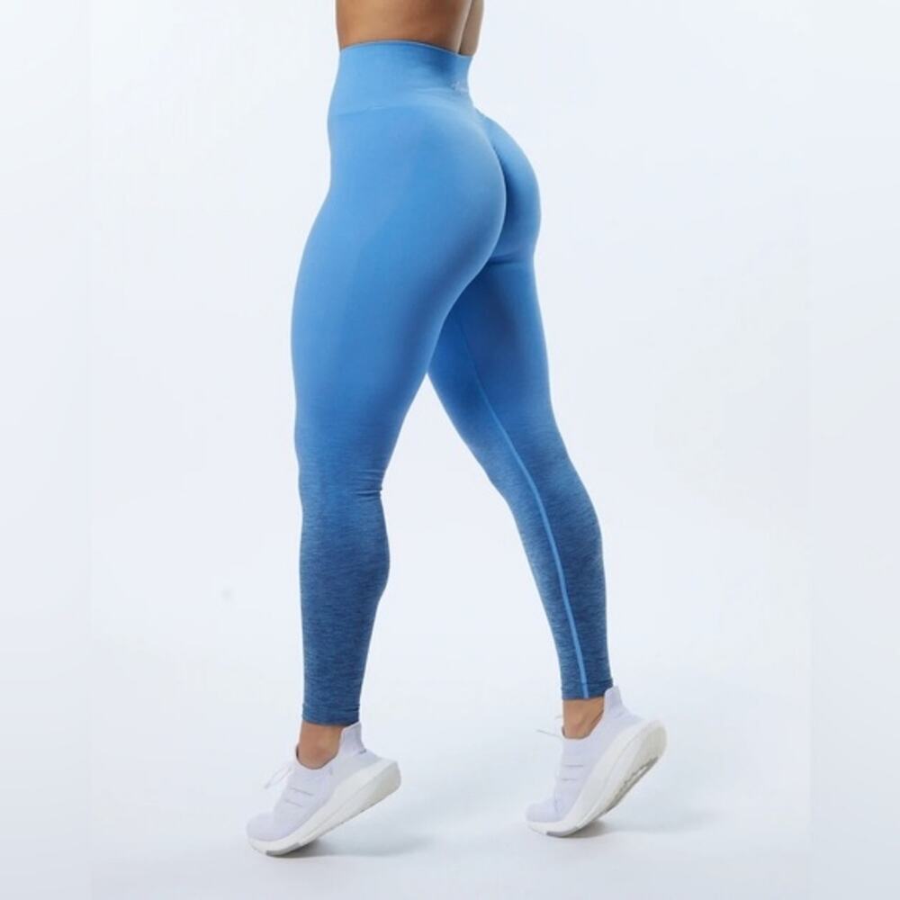 Alphalete Ombre Amplify Legging Blue Moon - Picture 1 of 15